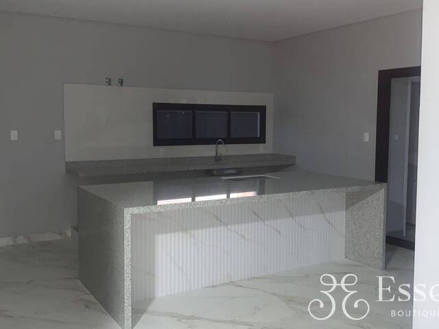 #15 - Casa para Venda em Taubaté - SP