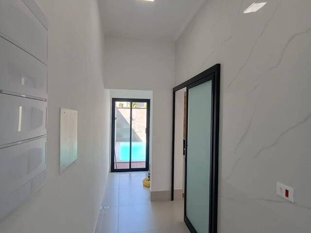 #26 - Casa para Venda em Taubaté - SP