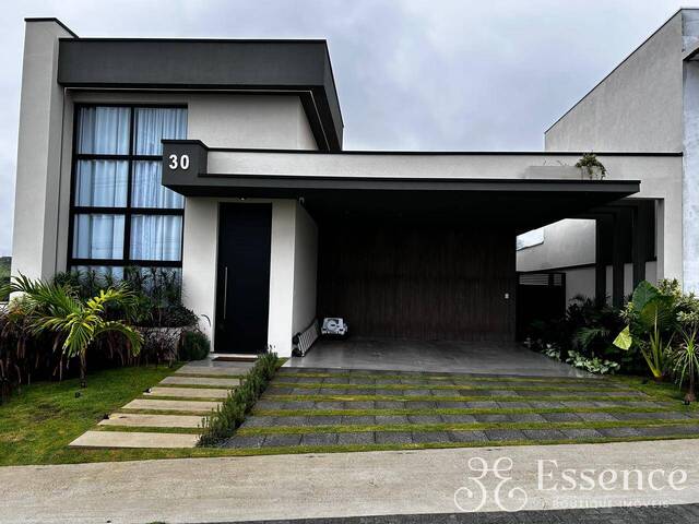 #64 - Casa para Venda em Taubaté - SP - 2