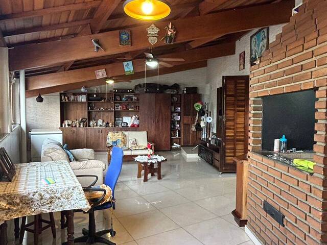 Sobrado para Venda em Taubaté - 4