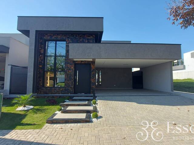 #87 - Casa para Venda em Taubaté - SP - 2