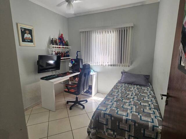 Sobrado para Venda em Taubaté - 5