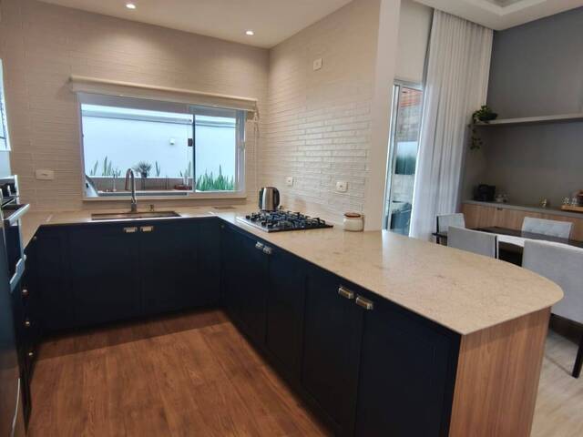 Casa para Venda em Taubaté - 4