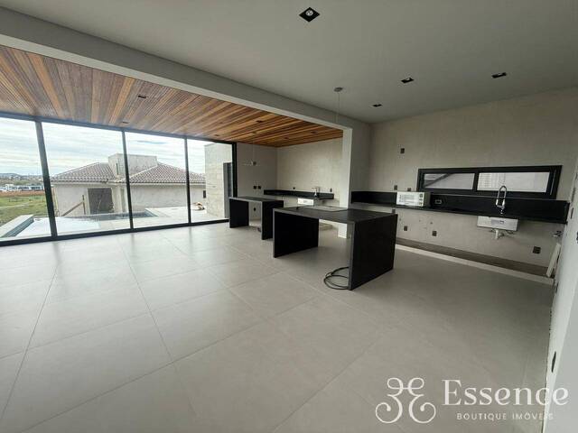 Sobrado para Venda em São José dos Campos - 5