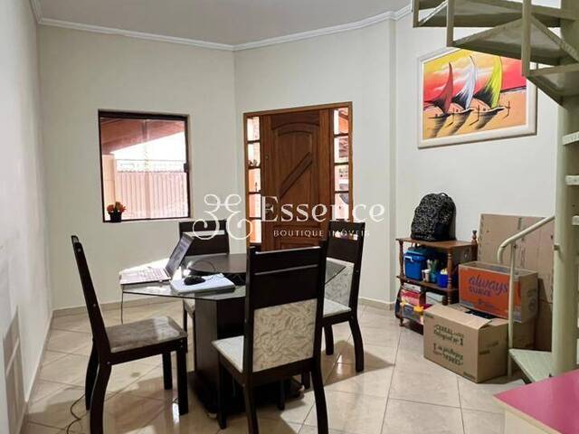 #120 - Casa para Venda em Taubaté - SP - 2