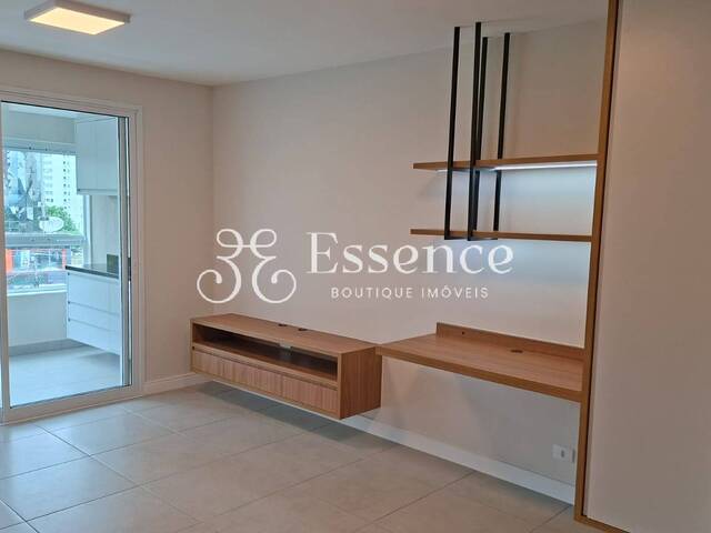 Locação em Parque Residencial Aquarius - São José dos Campos