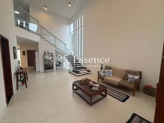 Venda em Massaguaçu - Caraguatatuba