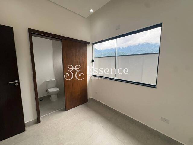 Casa para Venda em Caraguatatuba - 5