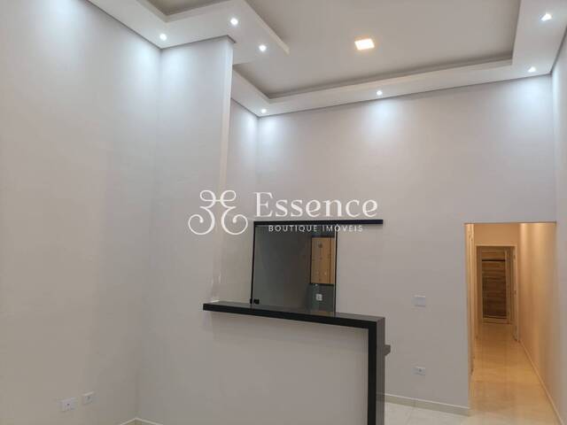 Casa para Venda em Pindamonhangaba - 2