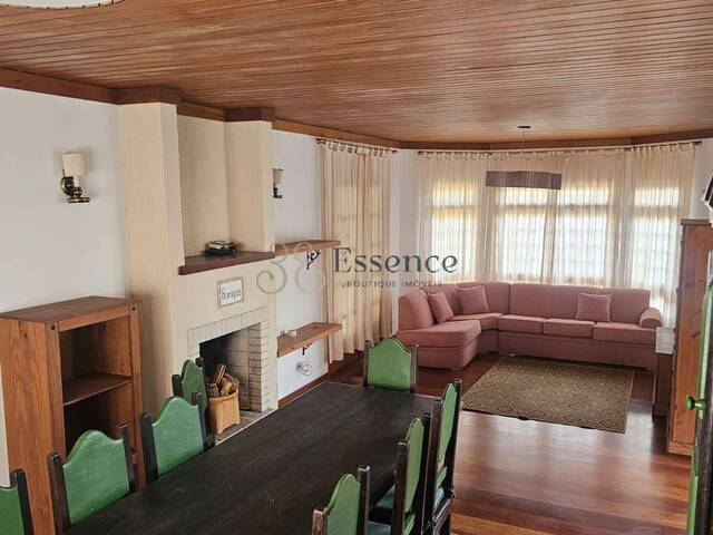 #185 - Casa para Venda em Campos do Jordão - SP - 2