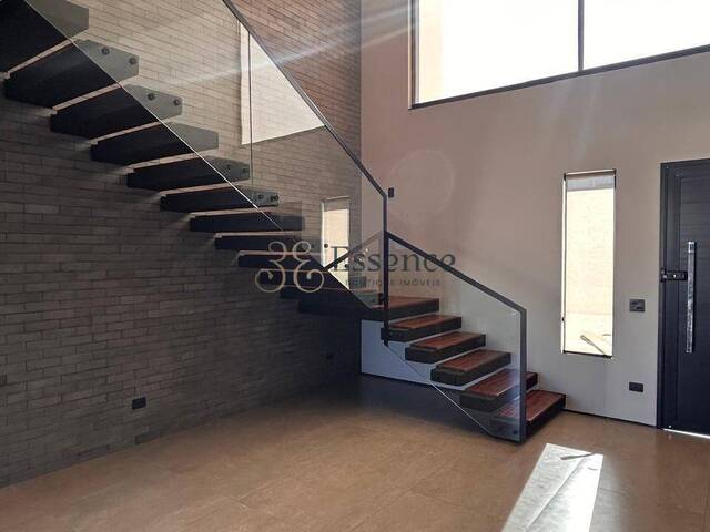 Casa para Venda em São José dos Campos - 4