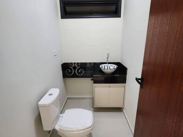 Casa para Locação em Pindamonhangaba - 4