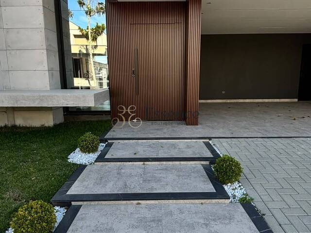 #387 - Casa para Venda em Taubaté - SP - 2