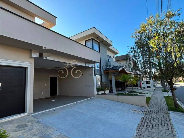 #384 - Casa para Venda em Taubaté - SP - 2