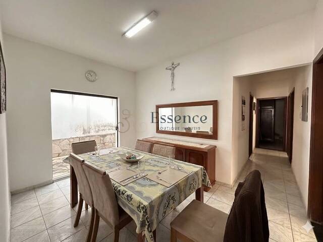 Casa para Venda em Taubaté - 3